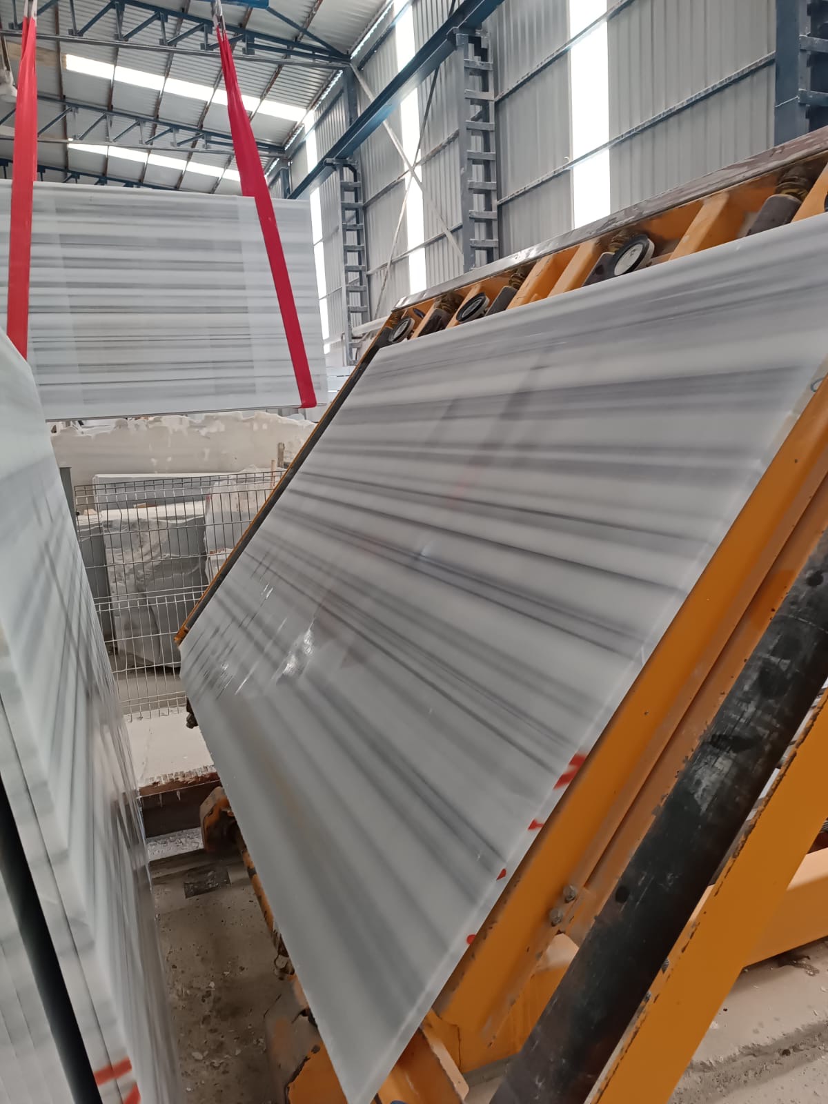 Marmara Equator marble slabs with parallel grey veining from Turkey
